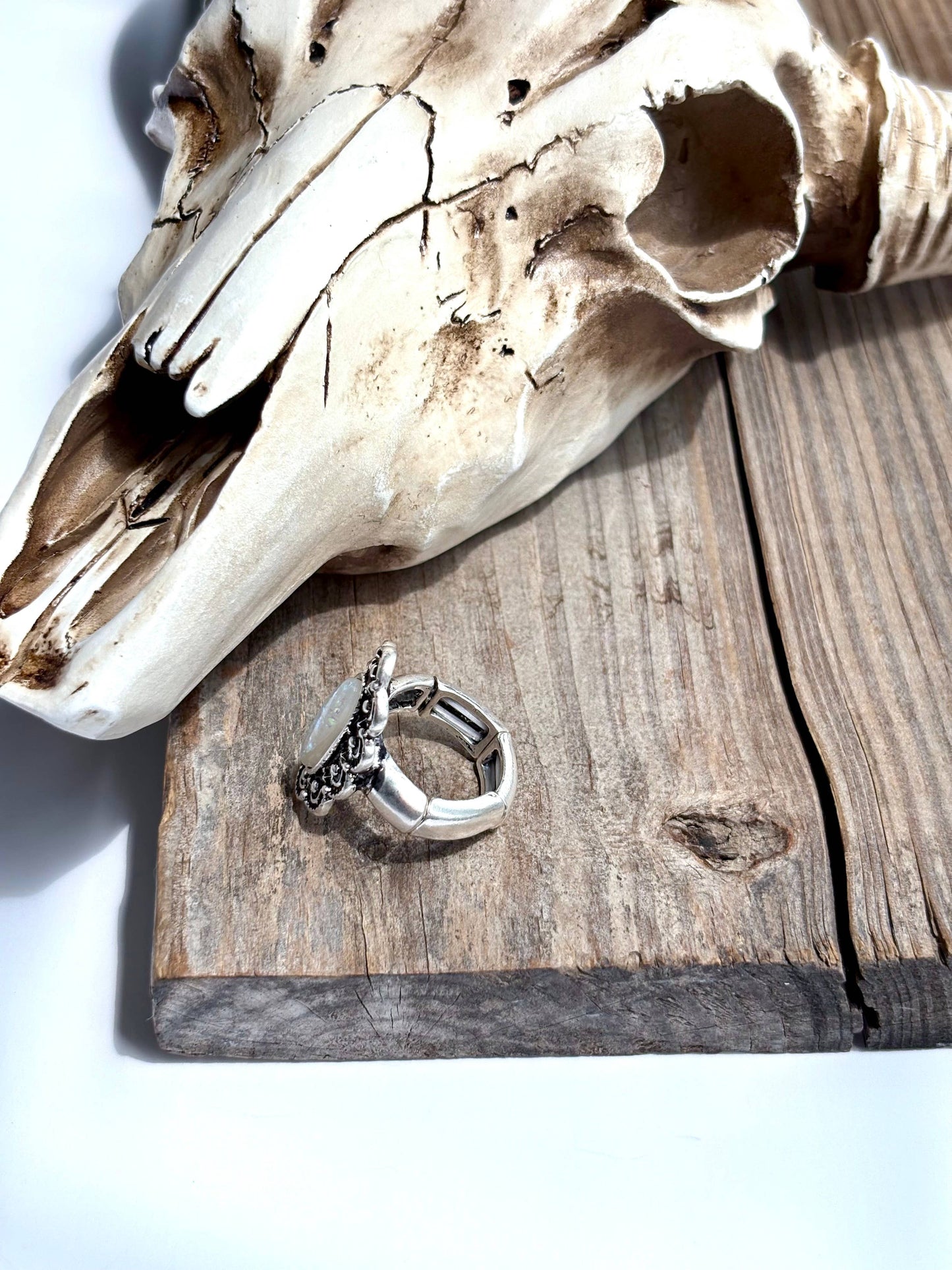 Western Concho Glass Stone Stretch Ring