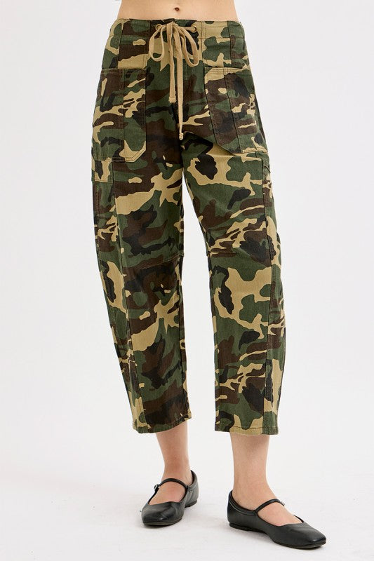 Camo PLUS SIZE Mid Rise Fit Barrel Slung Pants