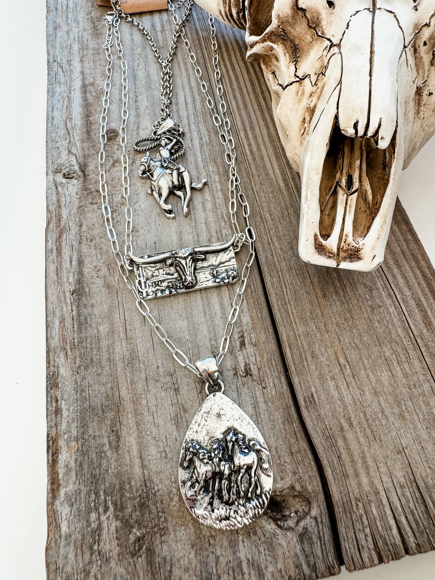 Western Rodeo Cowboy Necklace - Cowboy Rodeo Steer Horses