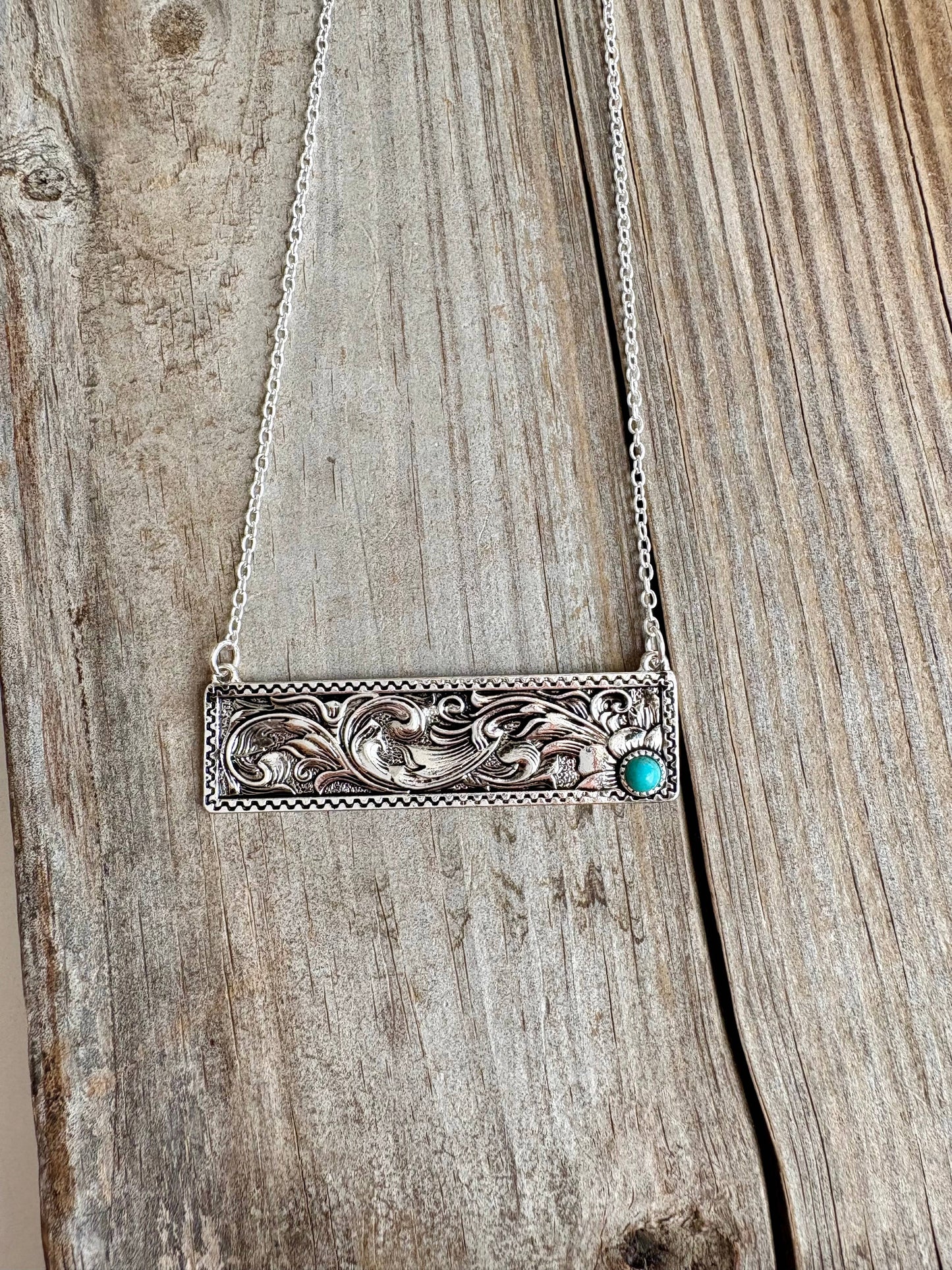 Western Floral Casting Stone Bar Pendant Necklace