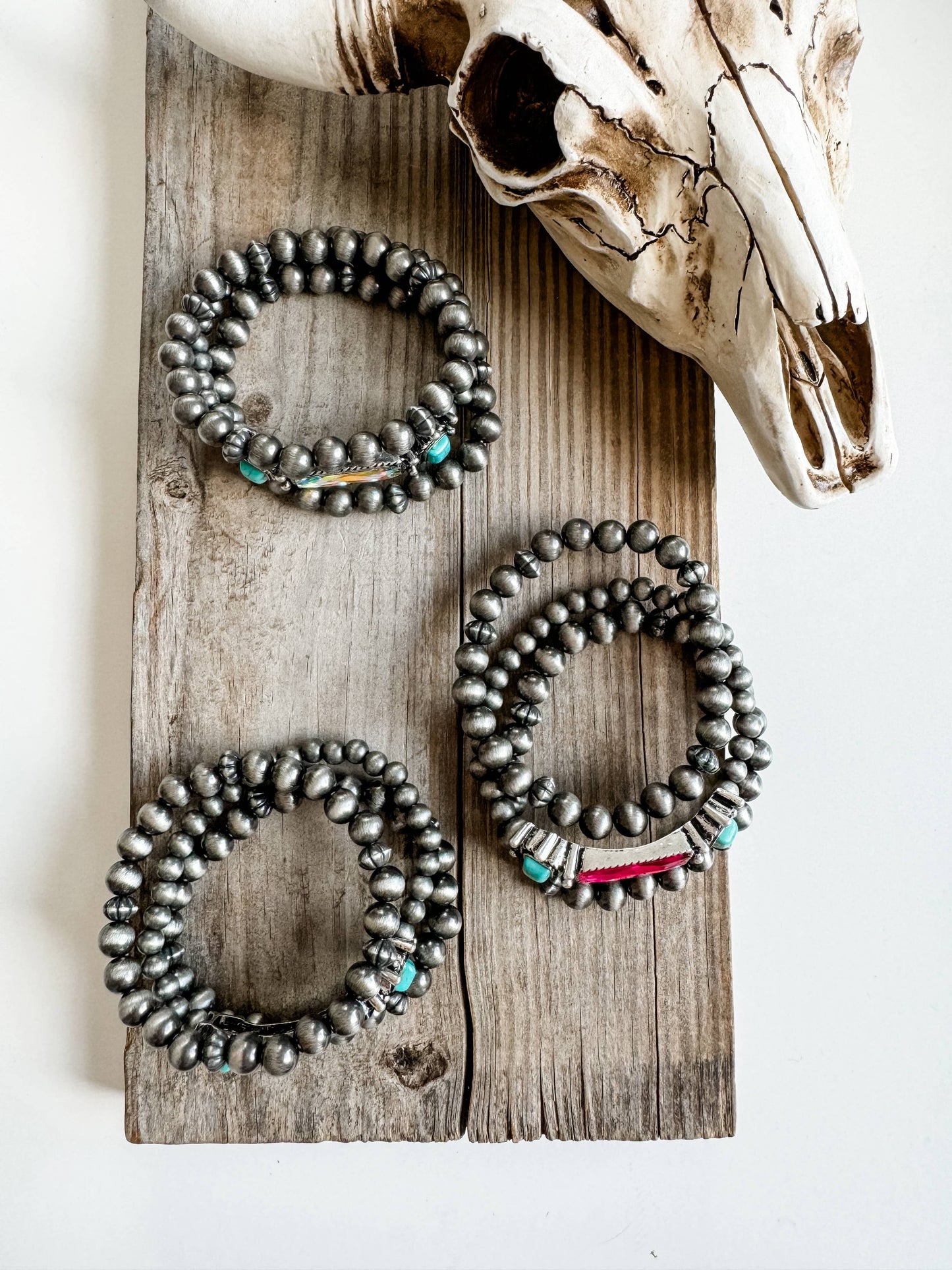 WESTERN STYLE BEADED BRACELET SET