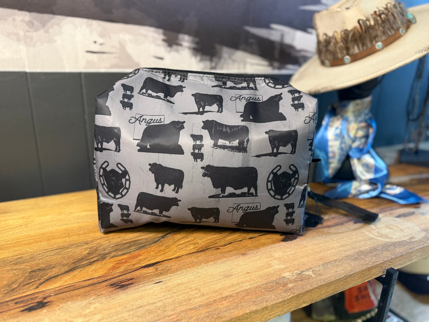 THAT TRAVELER BAG-ANGUS MAXXED