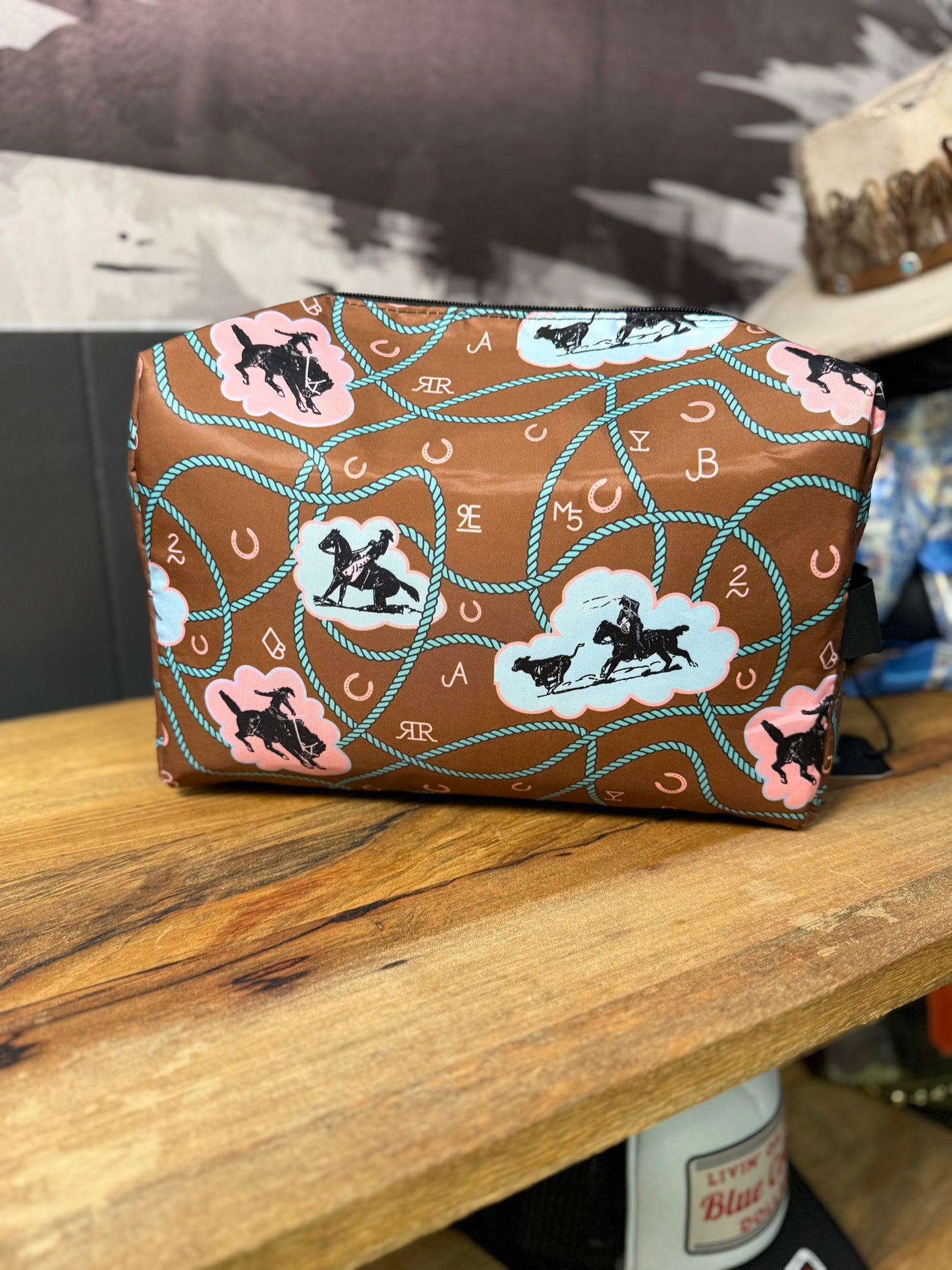 THAT TRAVELER BAG -WHOA BRONC