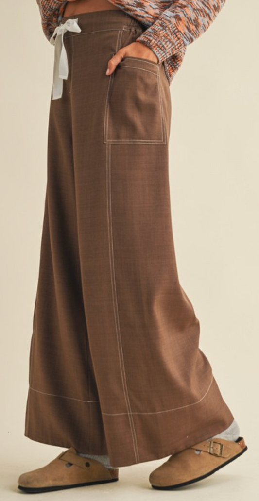 Saddle Stitch Cropped Pants