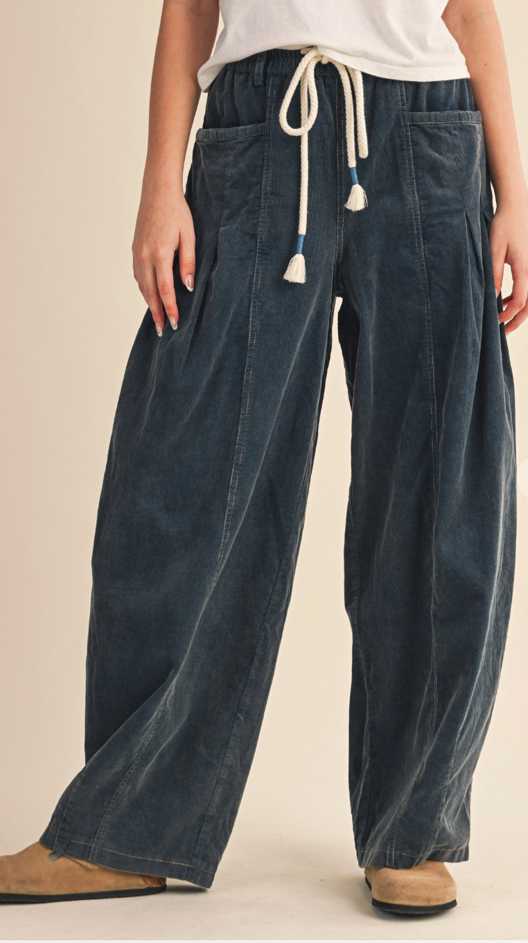 Washed Corduroy Pleated Barrel Pants