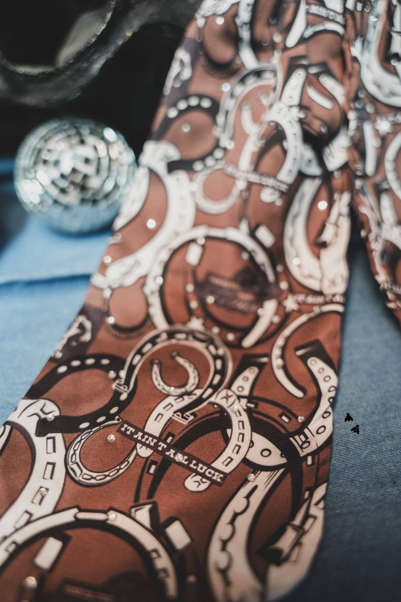 WESTERN PREP BOW *LUCKY