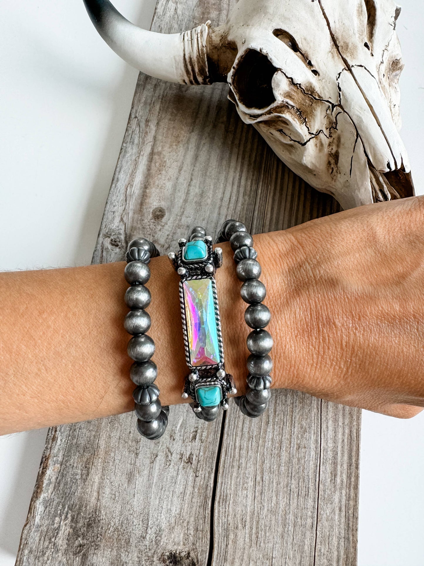 WESTERN STYLE BEADED BRACELET SET