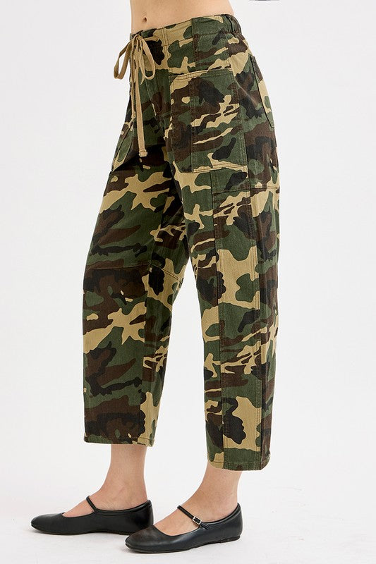 Camo PLUS SIZE Mid Rise Fit Barrel Slung Pants