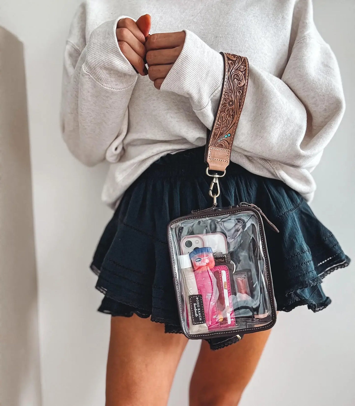 DARLA CLEAR WRISTLET | hand tooled strap - western purse