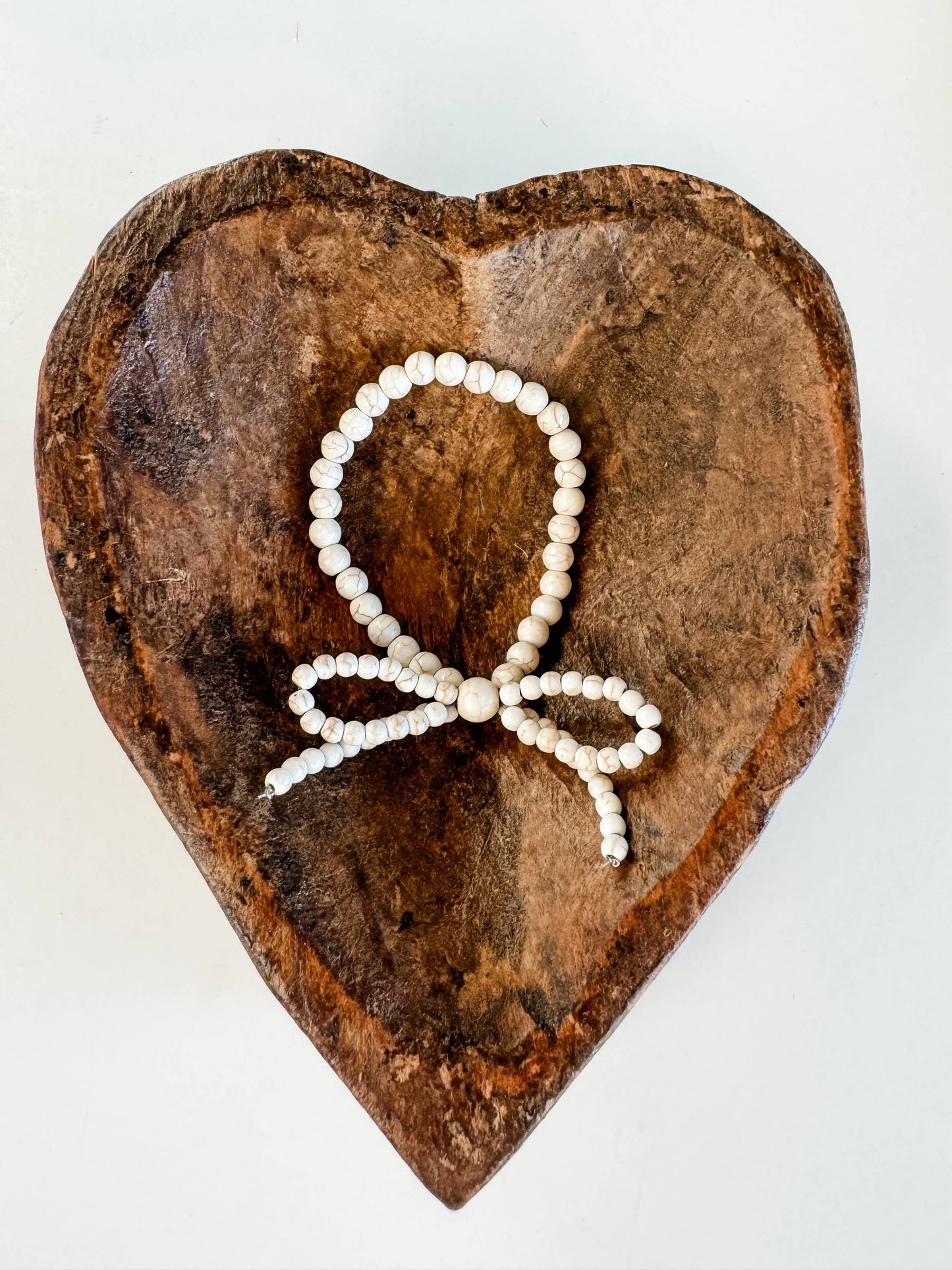 Navajo Style Pearl Bow Stretch Bracelet