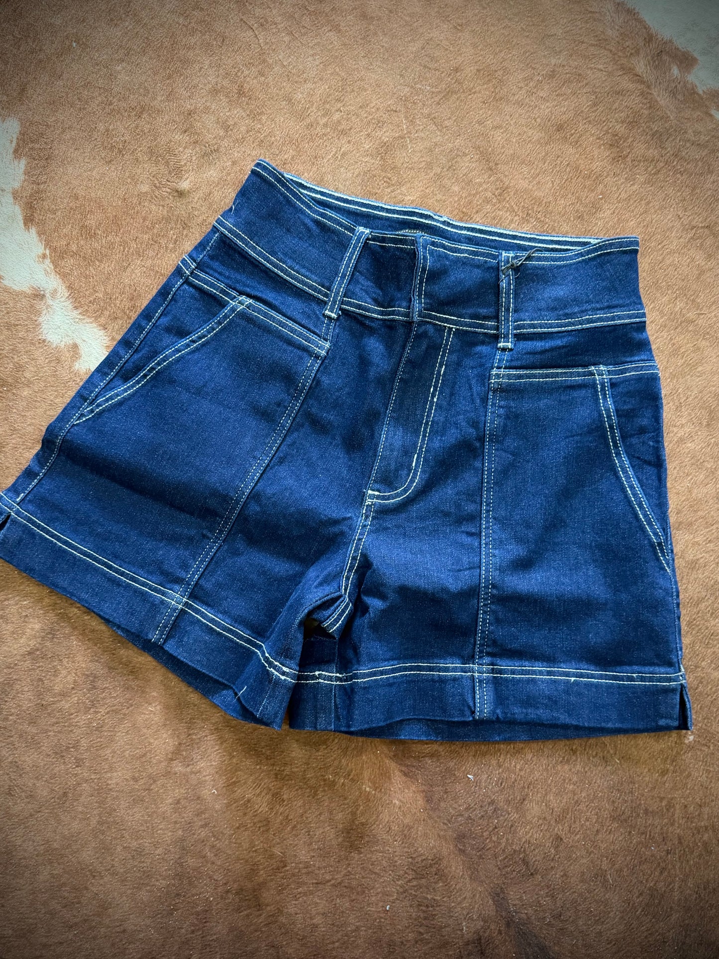 LORETTA SHORTS