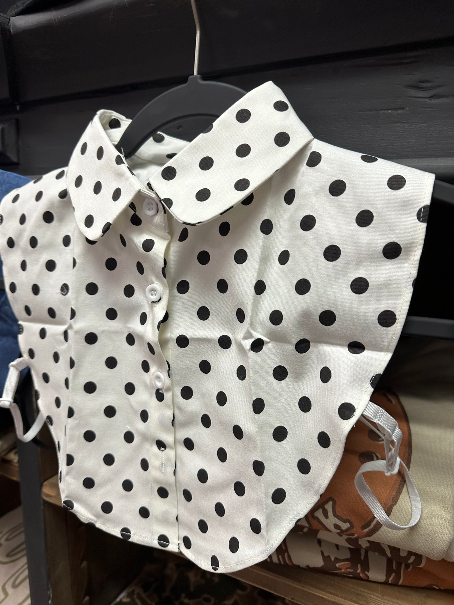 Polka Dot Collar