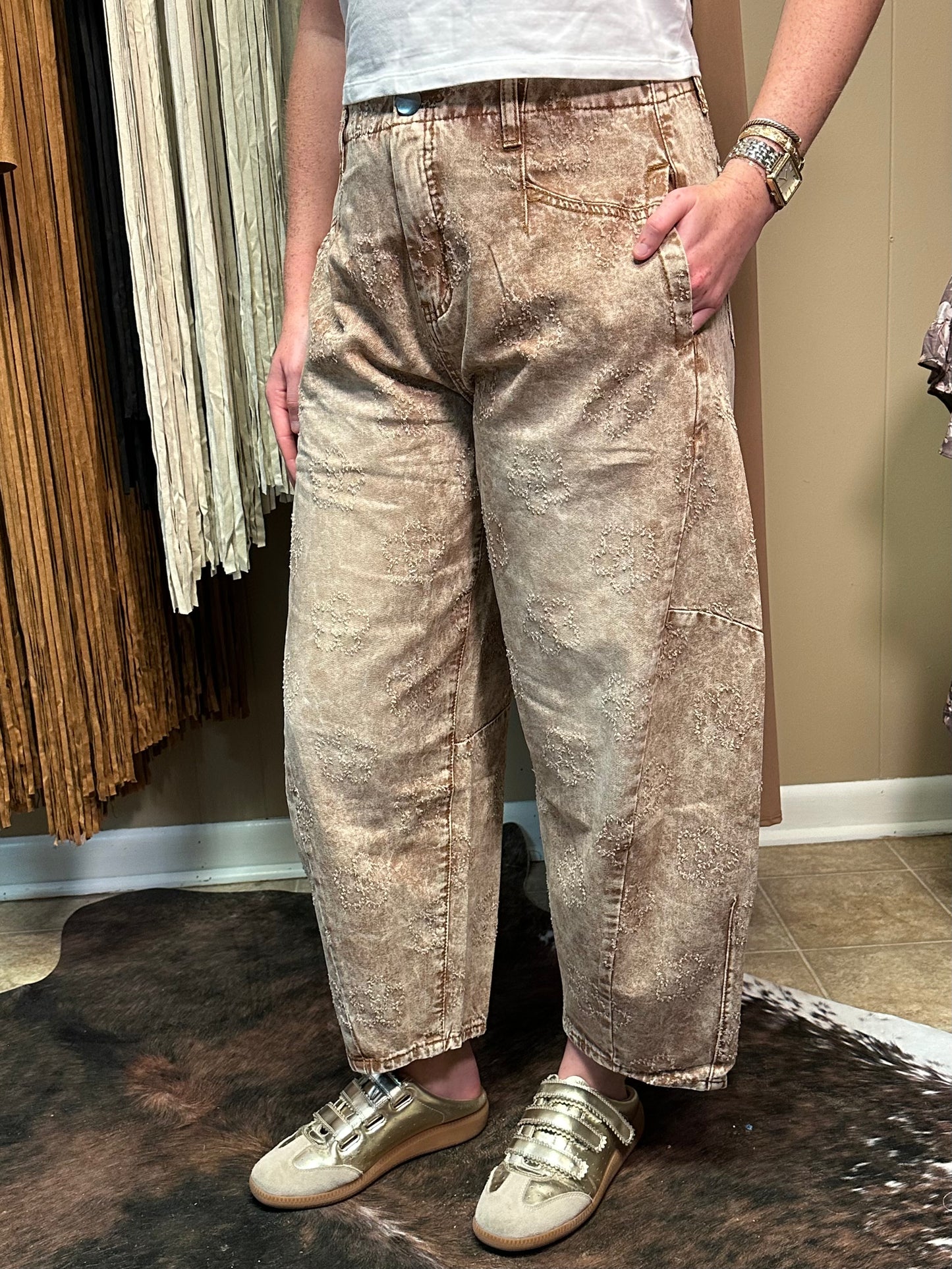 The DAISY Barrel Pant