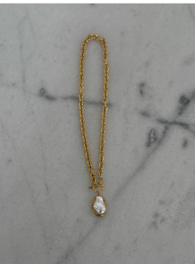 PEARL DROP NECKLACE