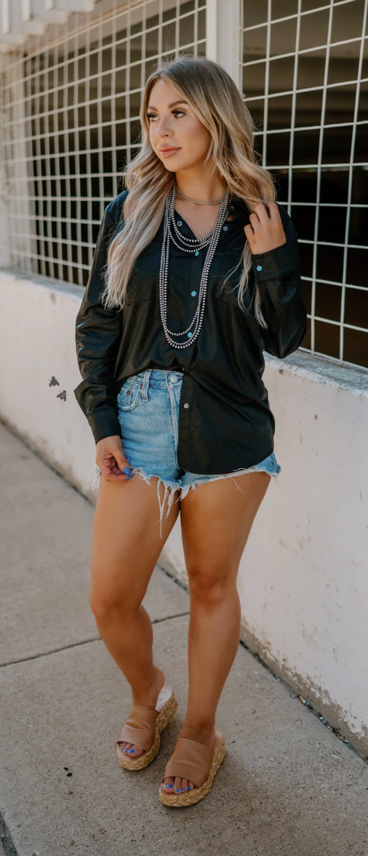 LEATHER LUX BUTTON DOWN