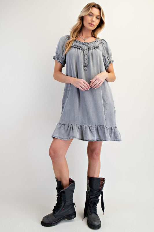 WASHED CHAMBRAY RUFFLED DRESS