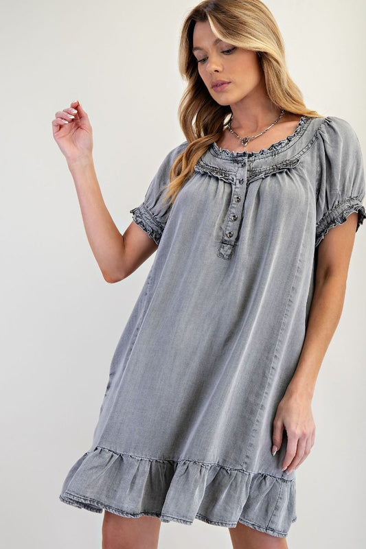WASHED CHAMBRAY RUFFLED DRESS